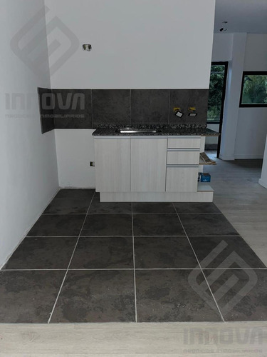 Departamento En Barrio La Aguada, Bariloche. Zona Este ( Planta Alta ) 28