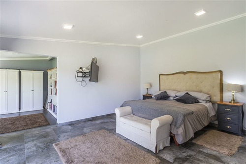Imagen 9 de 30 de Casa En Venta De 5 Dorm. En Chicureo