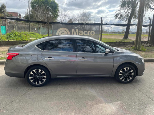 Imagen 7 de 18 de Nissan Sentra Exclusive Cvt 2016