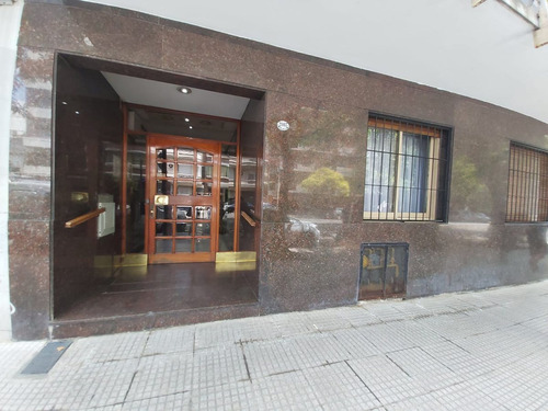 Departamento 4 Ambientes Venta Flores Balcon