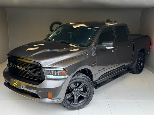 RAM Ram Classic LARAMIE NIGHT ED. 5.7 4X4 Aut.