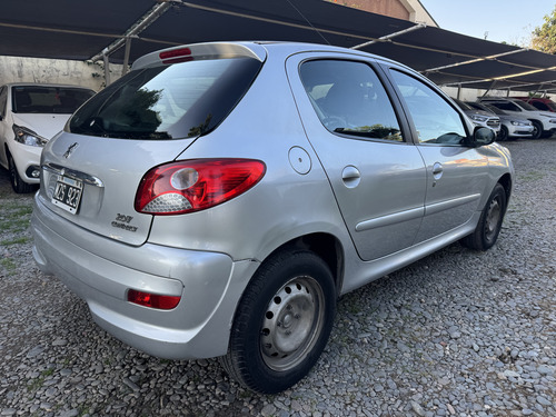 Peugeot 207 1.4 Active 75cv