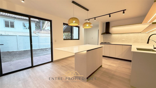 Casa Remodelada Vitacura A Pasos Colegio Manquehue
