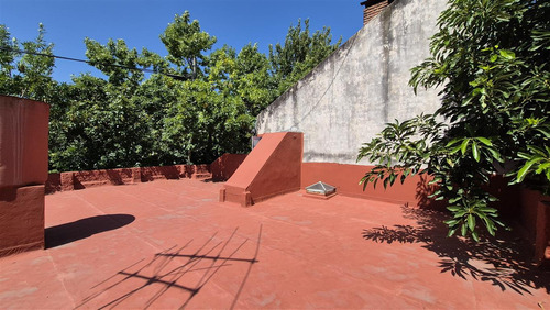 Casa 3 Amb. En Venta, Con Jardín Y Terraza. Florida - Vicente López