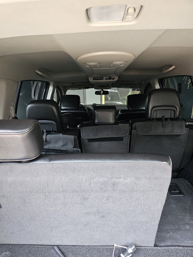 Nissan Armada 5.6 Se Piel Qc 4x2 At