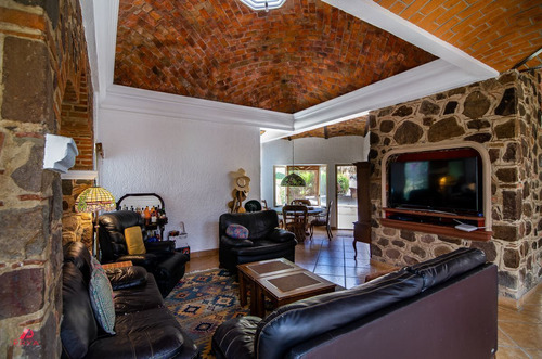 Garden House En Venta En Ajijic, Jalisco.