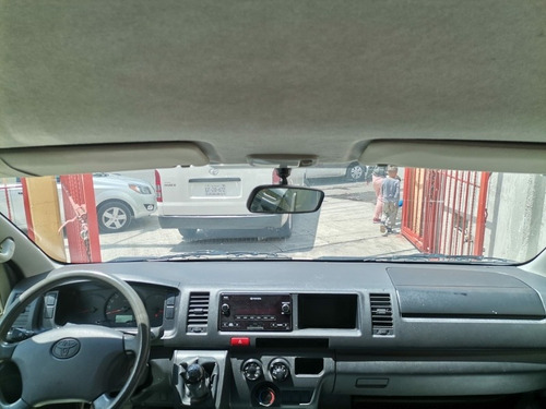 Imagen 14 de 15 de Toyota Hiace 2019 2.7 Panel Super Larga Mt