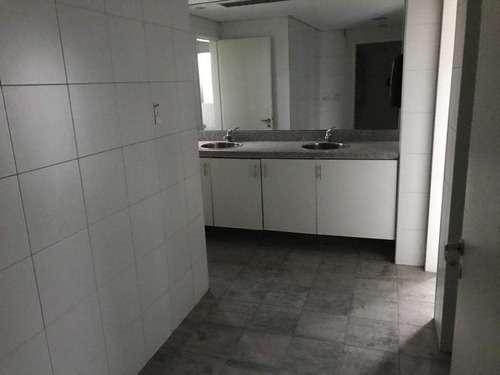 Imagen 19 de 30 de Centro - Importantes Oficinas En Alquiler De Piso Completo