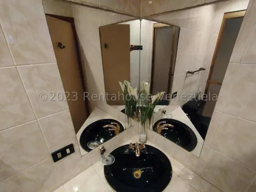En Venta Oficina En Chacao