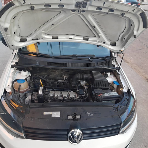 Volkswagen Suran 1.6 Comfortline 101cv Ab 2015