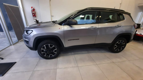 Imagen 6 de 14 de Compass Trail Hawk 2.0 Td 4x4 At9