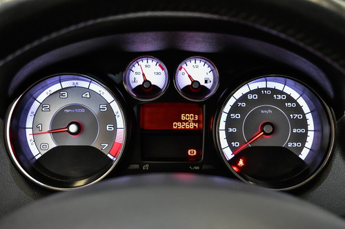 Imagen 12 de 15 de Peugeot 408 1.6 Active 2016 La Plata 359