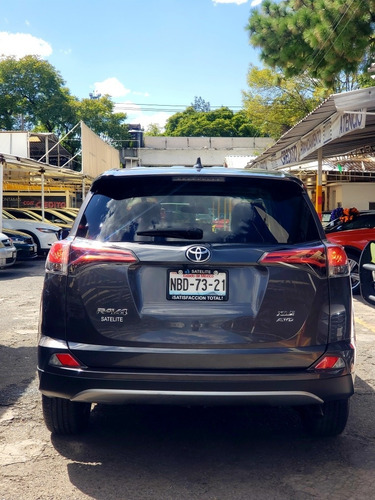 Imagen 6 de 13 de Toyota Rav4 2017 2.5 Xle 4wd At