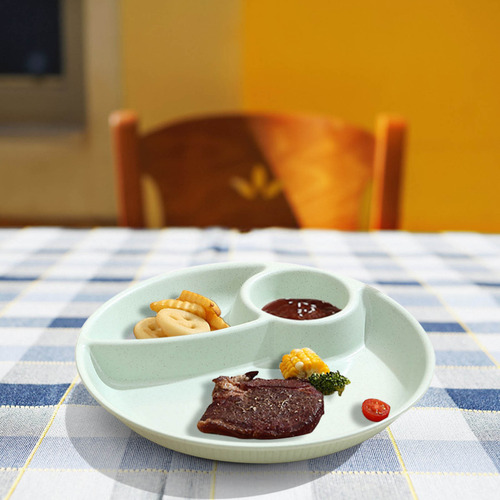 Bandeja De Comida Doméstica, Tres Bandejas De Comida Con Dis