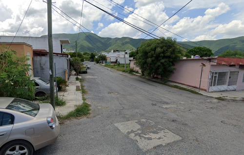 Sg- Casa En Recuperacion Bancaria En Calle Altavista, Colina Del Parquel, Victoria, Tamaulipas
