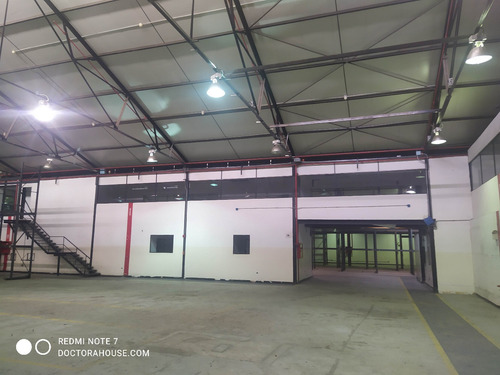 Espectacular Galpon 3.000m2 Av. Lebrún