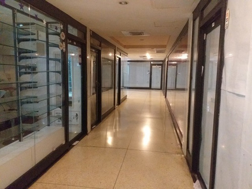 Imagen 4 de 10 de Locales En Venta Mls 23-5126 Maiquetia 04143448628