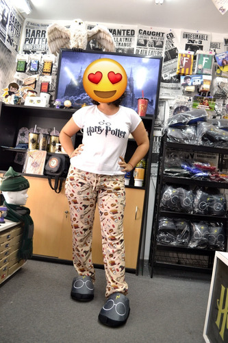 Imagen 2 de 3 de Pijama Invierno Harry Potter + Pantuflas