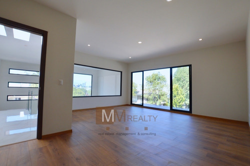 Imagen 22 de 30 de Lomas De Las Palmas - Casa En Venta / House For Sale