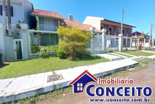 Imagem 23 de 30 de Rc76 - Excelente Residência Localizada A 200 Metros Do Mar No Centro De Imbé