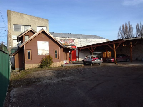Imagen 5 de 13 de Galpón , Oficinas, Estacionamiento, Ñireco , Bariloche
