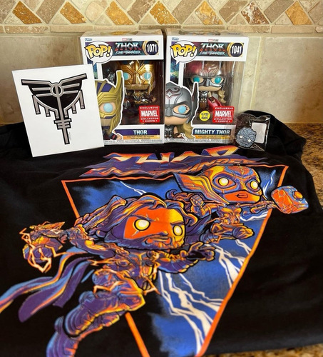 Imagen 2 de 2 de Funko Pop Thor Love And Thunder Marvel Box Collector