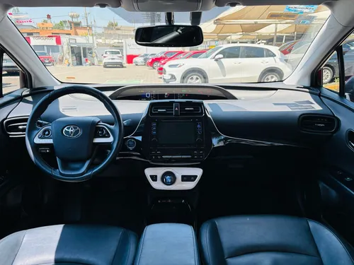 Toyota Prius 1.8 Premium Cvt
