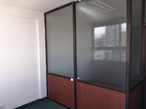 Imagen 3 de 12 de Hermosa Oficina En Venta Ubicada En Laprida A Mts De La Estación Lomas De Zamora