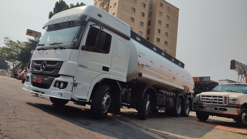 Mercedes Atego 3030 Modelo 2020 Com Tanque De Combustível