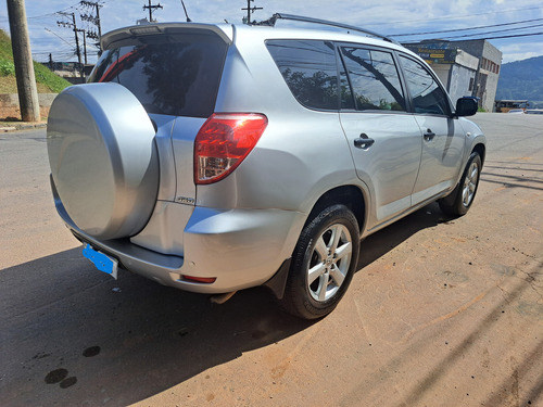 Toyota RAV4 2.4 4x4 Aut. 5p