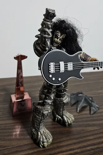 Boneco Gene Simmons Kiss Mcfarlane Usado | MercadoLivre Boneco Gene Simmons Kiss Mcfarlane Usado | MercadoLivre