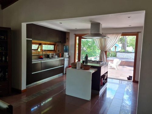 Imagen 9 de 22 de Vendo Casa En Carilo Acepto Permutas Y Escucho Propuestas