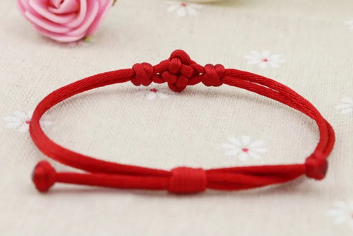 Pulsera Hilo Nudo Trébol Rojo Protección Suerte Unisex B180