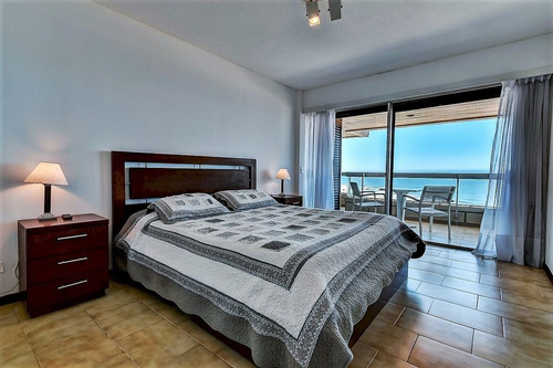 Venta De Apartamento 3 Dormitorios En Playa Mansa