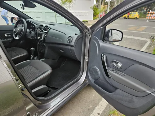 Renault Stepway 1.6 Dynamique / Intens Automática