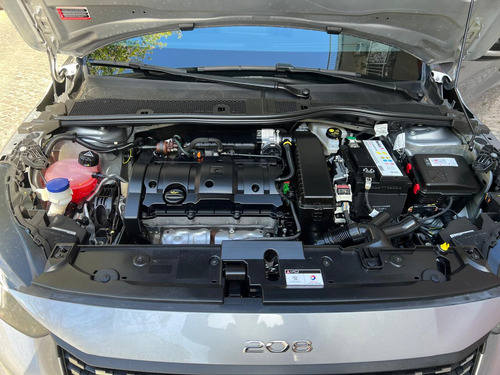 Peugeot 208 1.6 Feline Tiptronic