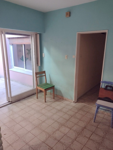Alquiler Ph De 3 Amb C/dep Y Patio En Flores.