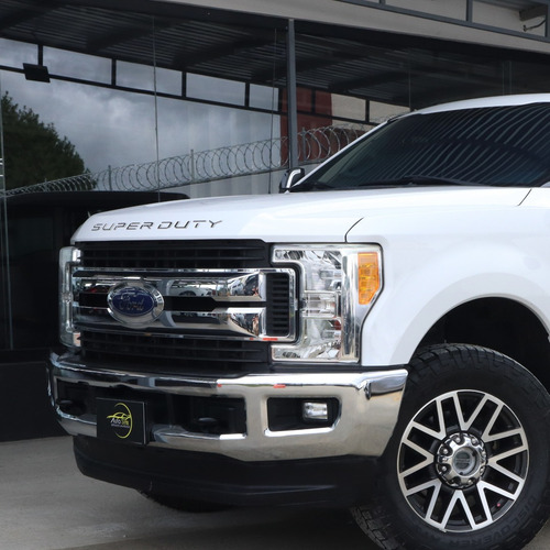 Ford F-250 6.7l Super Duty Cab Dob Diesel 4x4 At