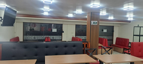 Propiedad Rentable Frente Al Parque San Blas, Tabacundo