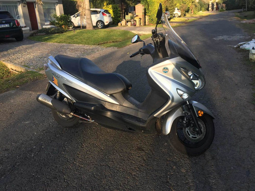 Suzuki Burgman 200