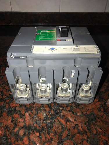 Imagen 1 de 2 de Interruptor Compacto Termica 4x 100a Nsx Schneider