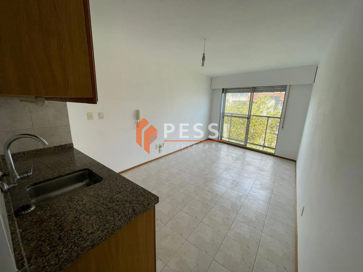 Alquiler Monoambiente En Pocitos · Foto 3
