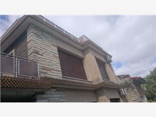 Imagen 9 de 10 de Espectacular Casa En La Mejor Zona De Castelar