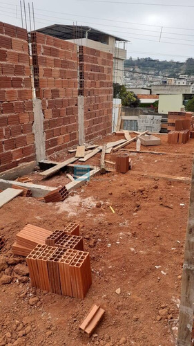 Imagem 9 de 9 de Edinaldo Santos - Novidade No Bairro De Sta Cruz, Casas Geminadas De 2/4 - 927
