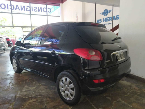 Peugeot 207 1.9 Sedan Xrd 2010