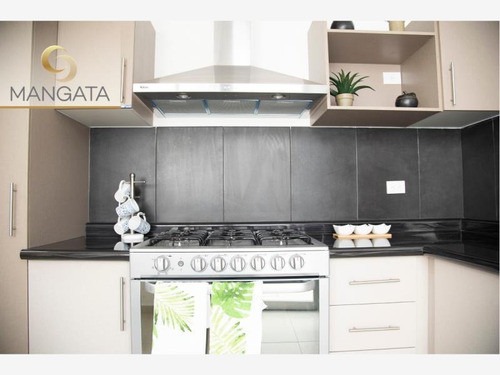 Casa Sola En Venta Mangata