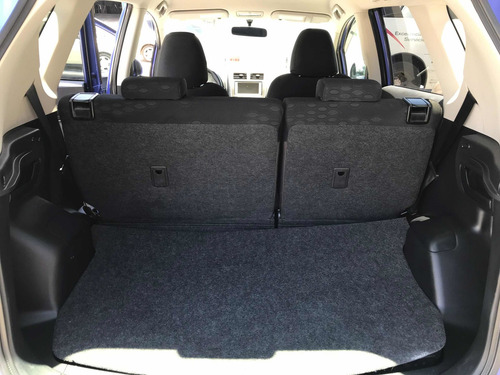 Imagen 9 de 12 de Toyota Ractis 1.3 Automática