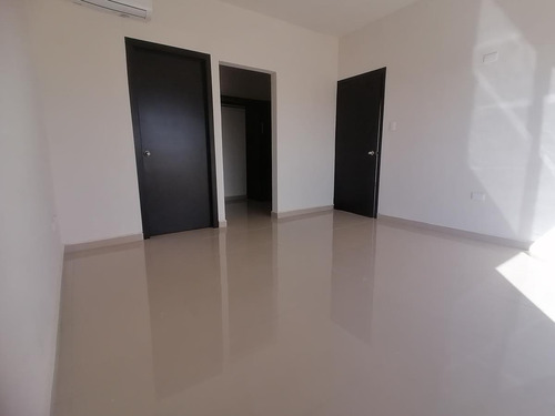 Casa En Venta En Los Arrayanes, Gómez Palacio, Durango