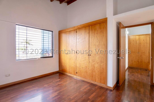 Imagen 17 de 27 de Espectacular Casa Amplia Y Bien Distribuida En Venta Altamira Caracas 23-28229