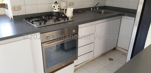Apartamento En Venta Colinas De Bello Monte Cda 24-20450 Yf